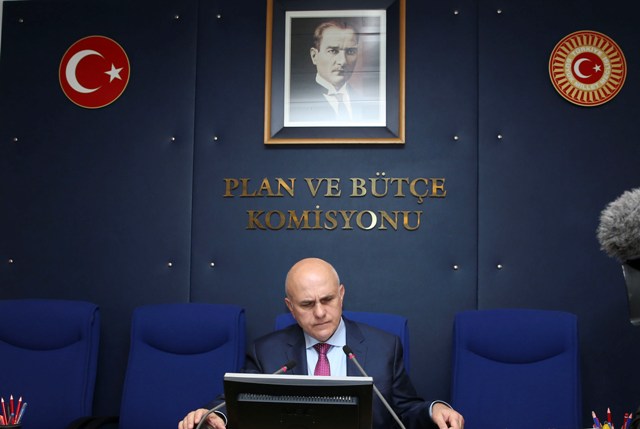 BİLGİÇ GÖREVİNE DEVAM EDECEK
