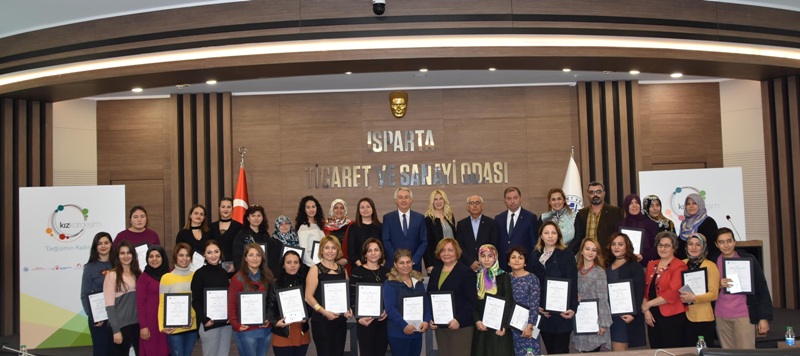 Kadınlarımız ekonomik hayatta daha fazla yer almalı