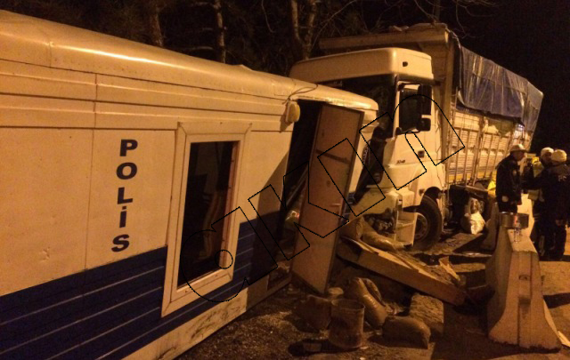 Polis kontrol noktasına dalan kamyon şoförü serbest bırakıldı