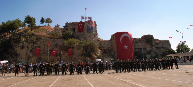 30 Ağustos Zafer Bayramı,  Eğirdir'de Törenlerle Kutlandı
